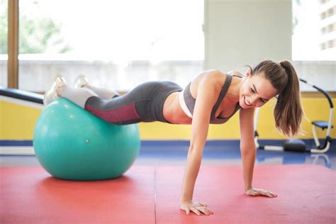 10 Best Exercise Ball Ab Workouts That Fire Up Your Core Fast