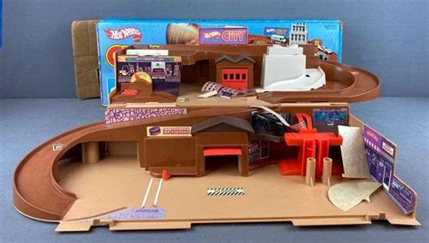 Hot Wheels City Sto Go Set Matthew Bullock Auctioneers