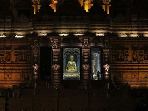 Akshardham, Delhi: A Splendid Showcase of Hindu Culture and ...