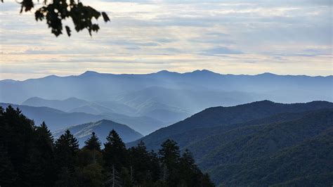 Tennessee's Great Smoky Mountains: discovering Appalachian crafts and theatrical resorts on a ...