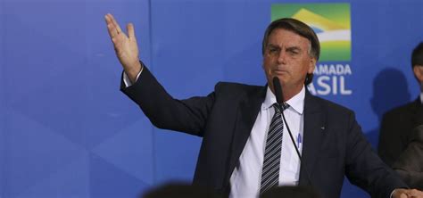 Bolsonaro diz que se reeleito vai criar mais três ministérios Blog