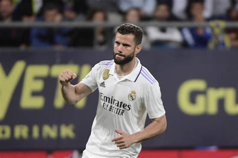 Zagueiro Nacho Fernández Renova Com Real Madrid Por Mais Um Ano Gazeta Esportiva