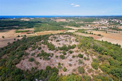 Picugi I Mordele Istarski Stonehenge Do Ivite I Istra Ite Prekrasnu