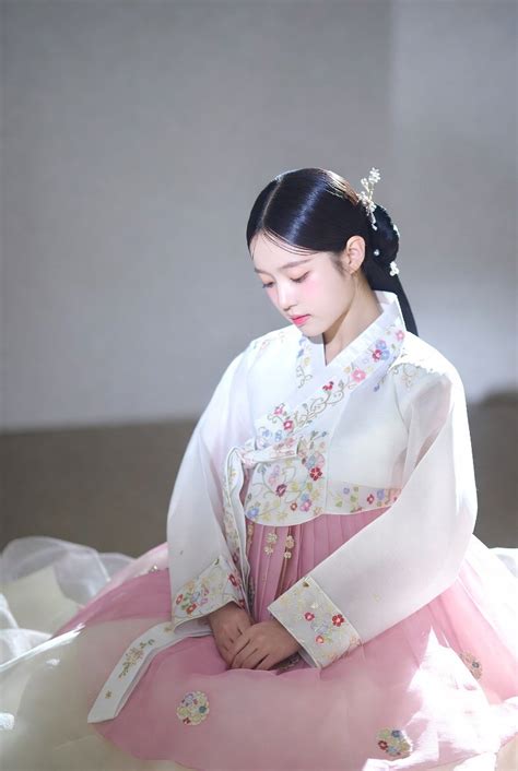 AI로 뽑은 한복 모델 사진 - 유머/움짤/이슈 - 에펨코리아