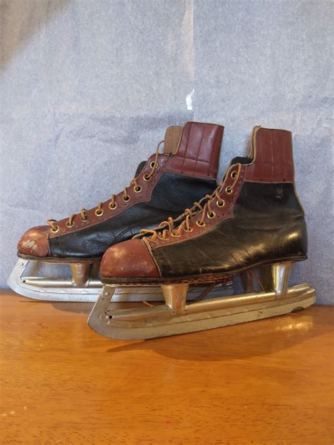 Vintage Mens Two Tone Beaver Canadian Racing Ice Skates Etsy In 2023