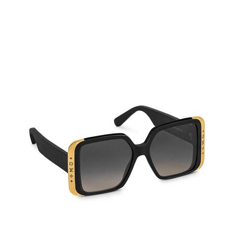 Products By Louis Vuitton Spring Summer 2022 Show Look 21 Louis Vuitton Sunglasses Black