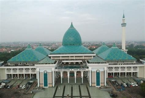 Al Akbar Mosque, Surabaya, Jawa, Indonesia. | Taj mahal, Stili di casa
