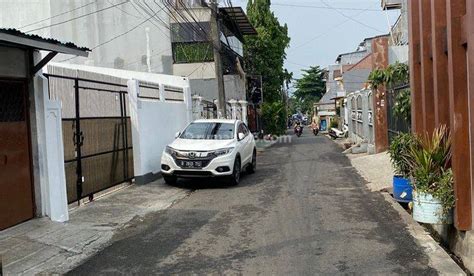 Rumah Dengan Jogging Track Dijual Di Rawa Belong Jakarta Barat