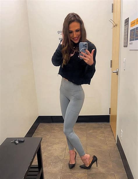 Bee S Milf Feet Foot Adoration Foot Fetish Directory And Foot Fetish Content Creator Index