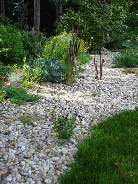 Gravel Garden Ideas and Landscaping Tips - Extra - BillyOh.com