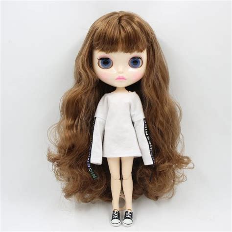 Neo Muñeca Blythe con cabello castaño piel blanca cara linda y