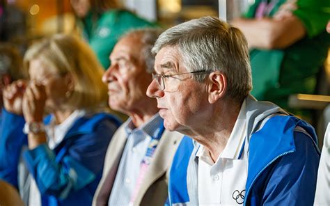 Ihf Ioc President Visits Handball Competition At The Paris