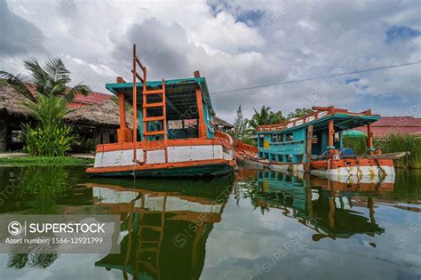 Sam Phan Nam Floating Market Hua Hin Thailand SuperStock