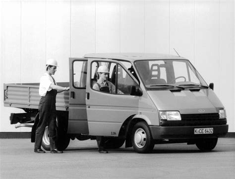 Ford Transit Mk3 2