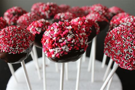 Receita de Cake Pop de Natal Almanaque Culinário