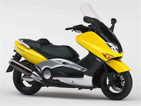 The MAX Series Pedigree: TMAX Model Evolution - Motorcycle | Yamaha ...