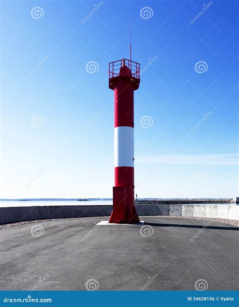 De Vuurtoren Bij De Rand Van De Haven Stock Foto Image Of Haven