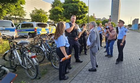 Bpol Nrw Bund Und Land Hand In Hand Mitf Hrverbot Von Waffen