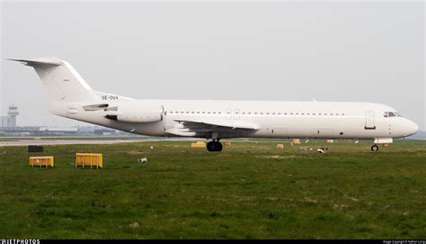 SE DUV Fokker 100 Air Express Sweden Nathan Long JetPhotos