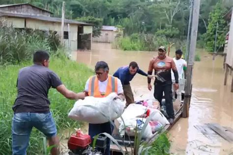 Rio Acre atinge 12 12 metros em Assis Brasil e já há dezenas de