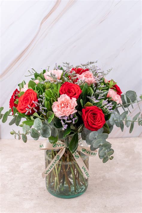 Envía Flores Ramos de Claveles Durazno Y Rosas Rojas a Domicilio CDMX