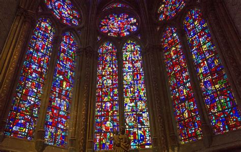 Beauvais Cathedral: the gravity-defying church - French Moments