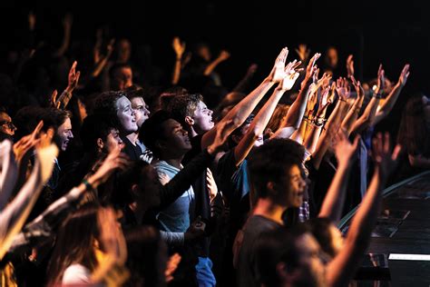 Capa Igreja Revista Graça Show da Fé