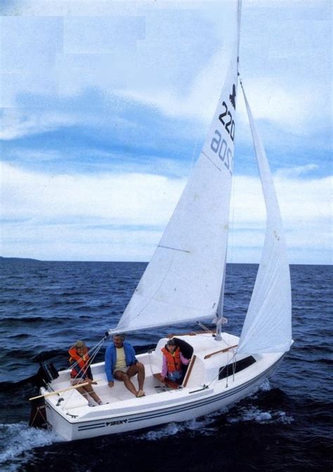 Siren 17 Sailboat