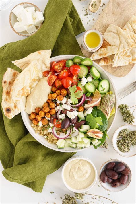 Easy Hummus Bowl - Gathering Dreams