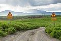 Category Yellow Triangular Warning Road Signs Wikimedia Commons