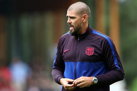 Víctor Valdés: A key part of Barcelona’s golden generation axed by the ...