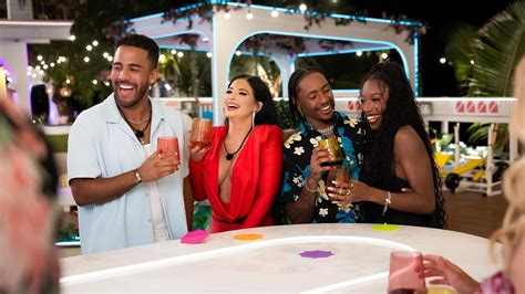 Love Island Season 6 Cast Meet The Bombshells Of Love Island Usa