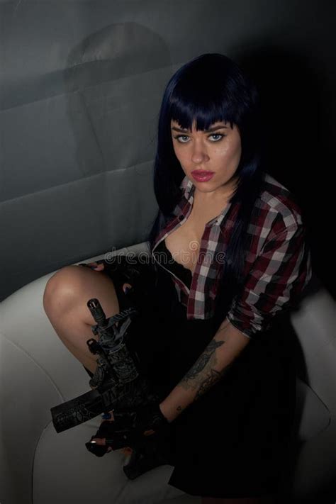 Blonde With A Rifle Gun Stock Image Image Of Glamour 134191879