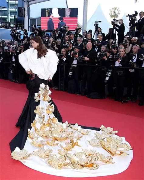 Cannes Aishwarya Rai Bachchan Turns Heads In A Black Gold