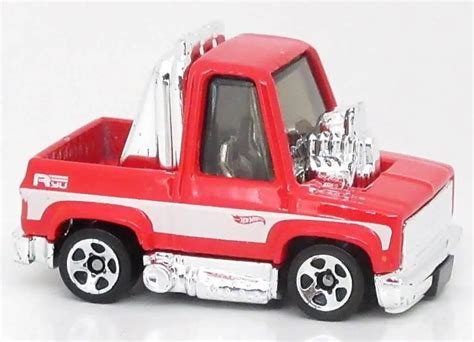 Hot Wheels Tooned Toond 83 Chevy Silverado Universo Hot Wheels