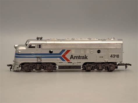 Tyco Mantua Ho Scale Amtrak Emd F9a Diesel Locomotive 4316 Ebay