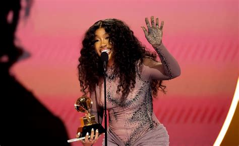 SZA Performs 'SOS' Medley At 2024 GRAMMYs | HipHop-N-More