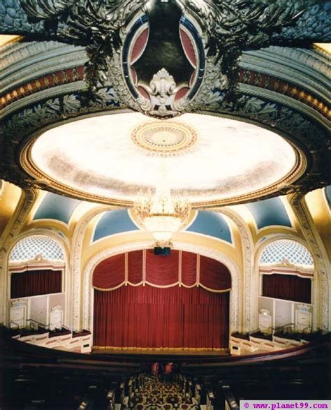 Minneapolis : Historic Orpheum Theater with photo! via Planet99