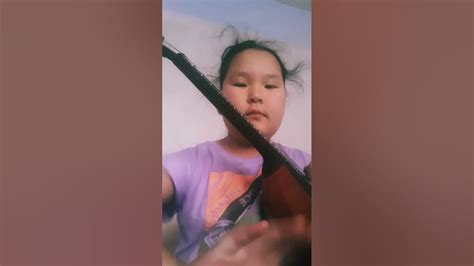 играю на домре - YouTube