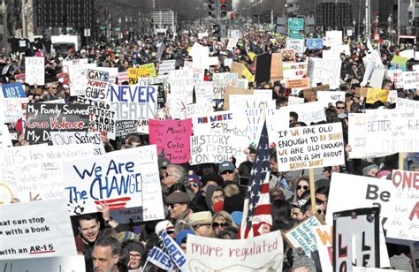 Marée Humaine Aux Etats Unis Contre Les Armes à Feu