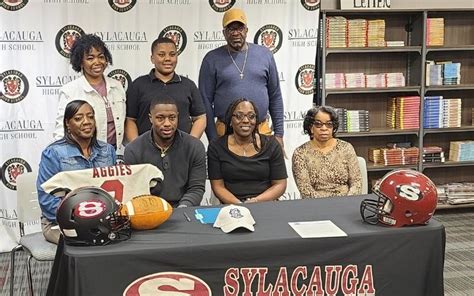 Sylacauga Footballs Jqwon Brownfield Signs With Georgia Knights Prep