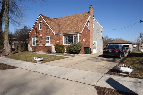 6503 East Ave, Hodgkins, IL 60525 - See Est. Value, Schools & More