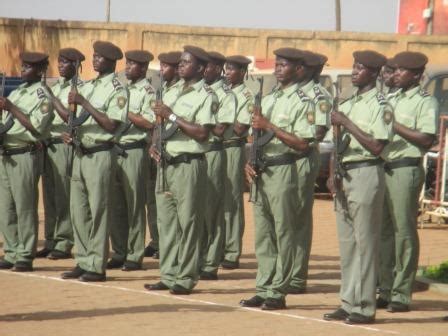 Etat De La Corruption Au Burkina La Police Municipale Les Douanes Et