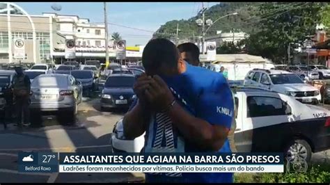 Imagens Mostram Dupla Roubando Carros Na Barra Da Tijuca Rio Rio De