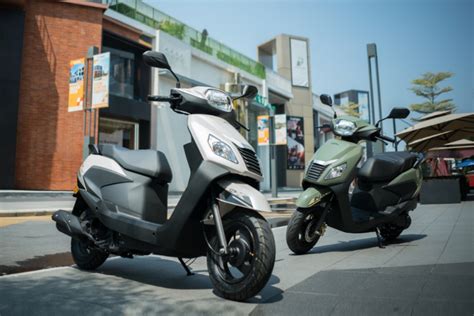 Tin Xe M Y Hot Honda Ra M T Xe Ga Th Ch N Air Blade V I Thi T K Nh Sh Gi Tri U Ng