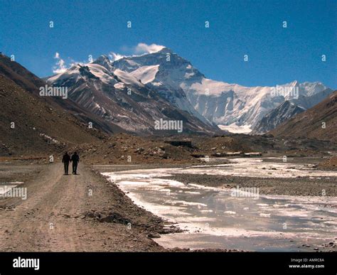 Mt Everest Basecamp Hiker Hi Res Stock Photography And Images Alamy