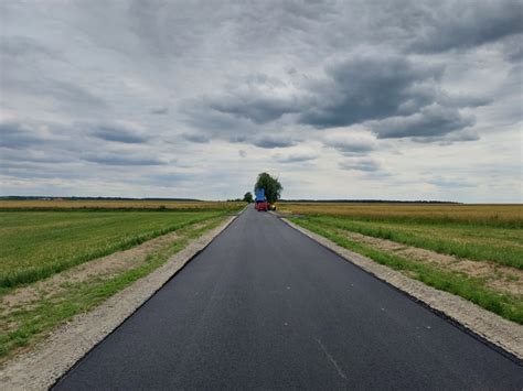 Trwają prace na powiatowych drogach ZDJĘCIA Poza Toruń