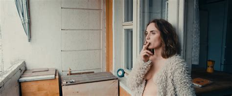 Nude Video Celebs Darya Plakhtiy Nude Falling