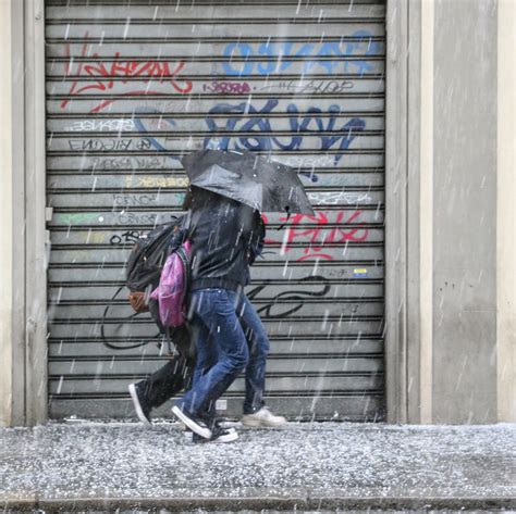 Pioggia E Grandine A Firenze Metrocitt Stessi Fenomeni Possibili Su