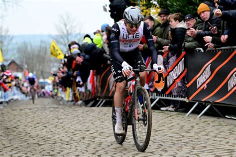 Tadej Pogačar Paris-Roubaix Debut: Experts Predict Exciting Performance